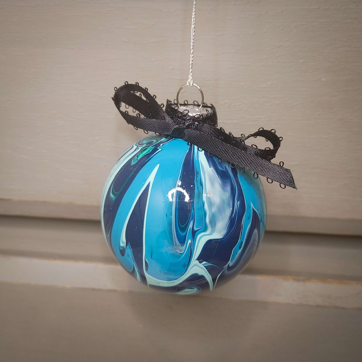 Acrylic Pour Christmas Ornaments